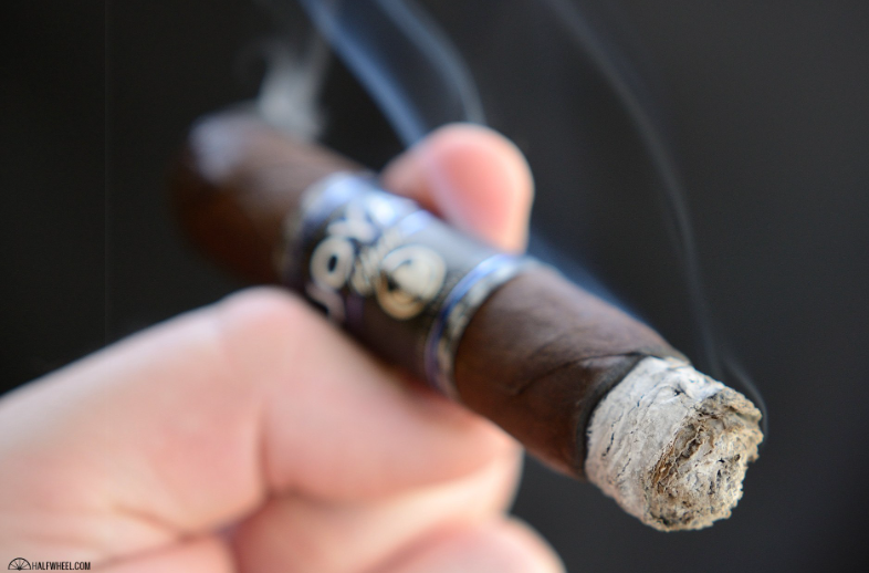 joya-black-robusto-3