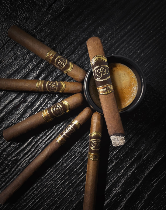 La Flor Dominicana Cameroon Cabinet｜多米尼加之花喀麦隆橱柜系列